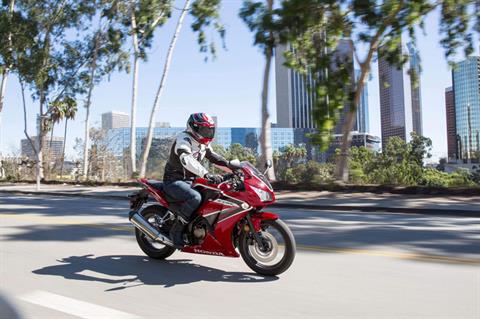 2021 Honda CBR300R in Spencerport, New York - Photo 2
