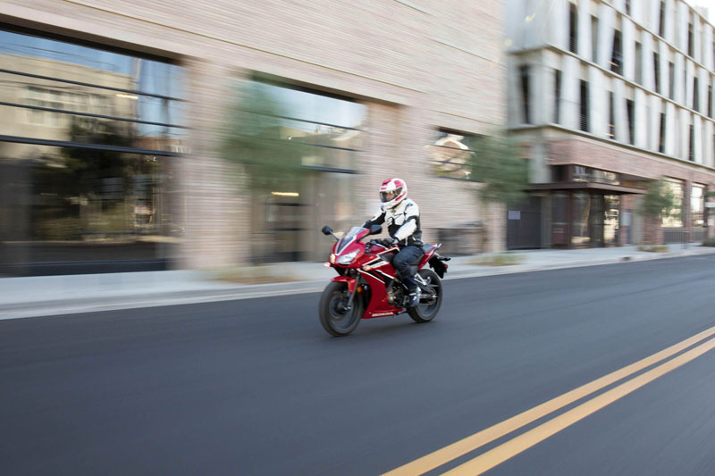 2021 Honda CBR300R in Spencerport, New York - Photo 6
