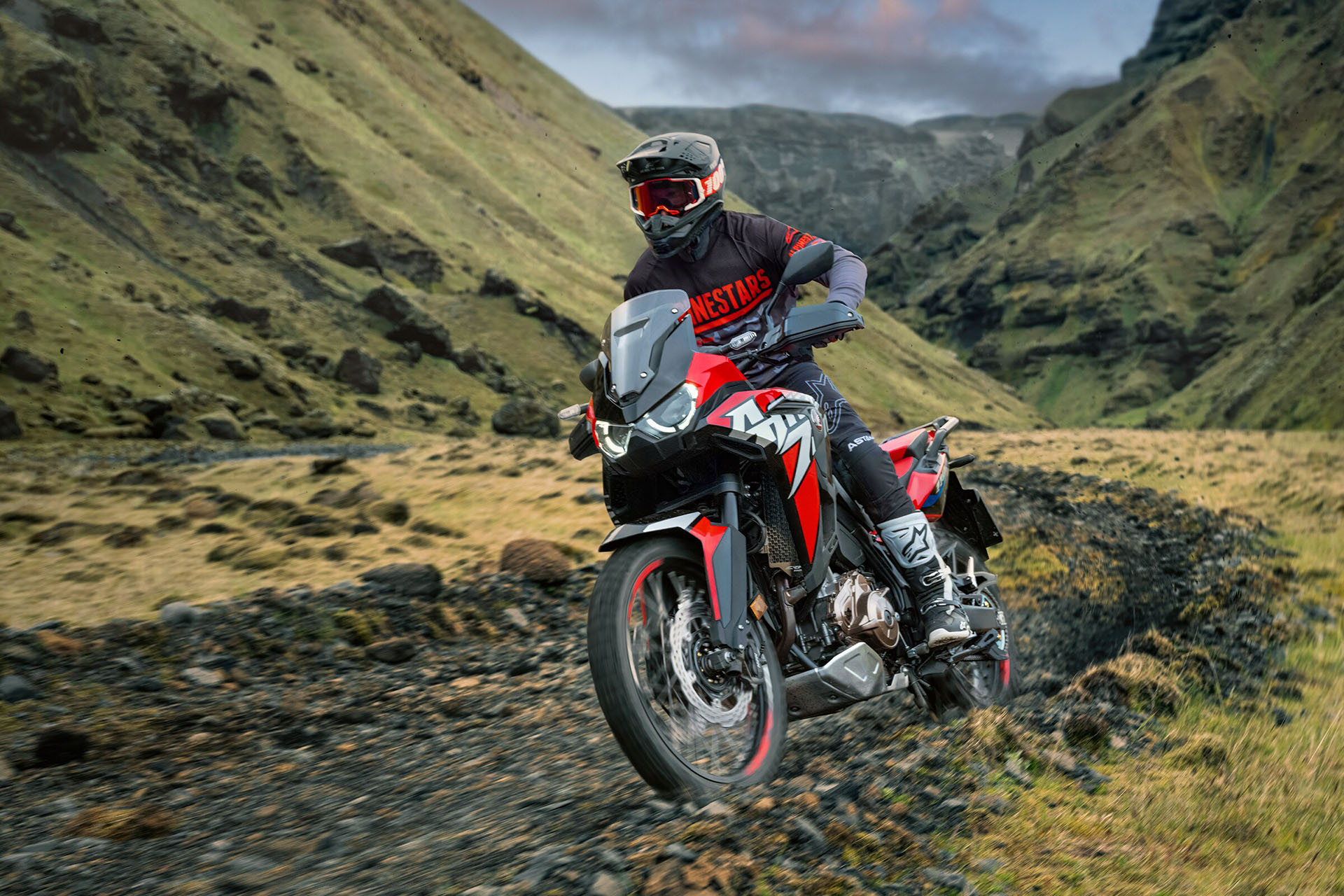 2022 Honda Africa Twin in Spencerport, New York - Photo 4