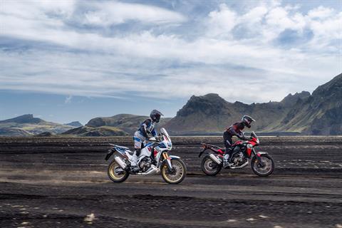 2022 Honda Africa Twin Adventure Sports ES DCT in Spencerport, New York - Photo 2