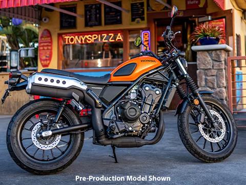 2023 Honda SCL500 in Spencerport, New York - Photo 4