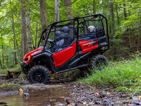 2023 Honda Pioneer 1000-5 Deluxe in Spencerport, New York - Photo 4