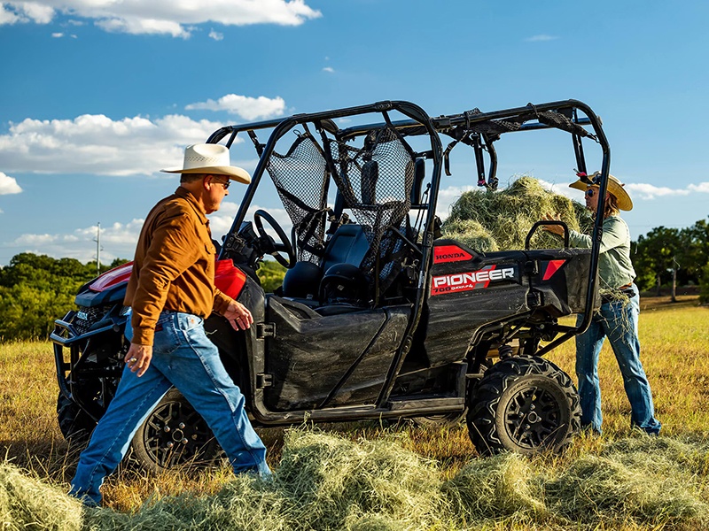 2025 Honda Pioneer 700-4 in Spencerport, New York - Photo 10