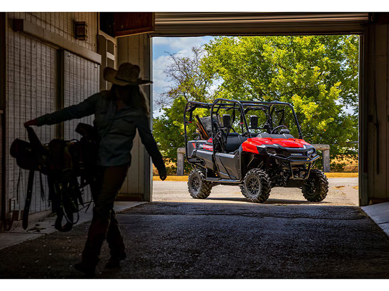 2025 Honda Pioneer 700-4 in Spencerport, New York - Photo 11