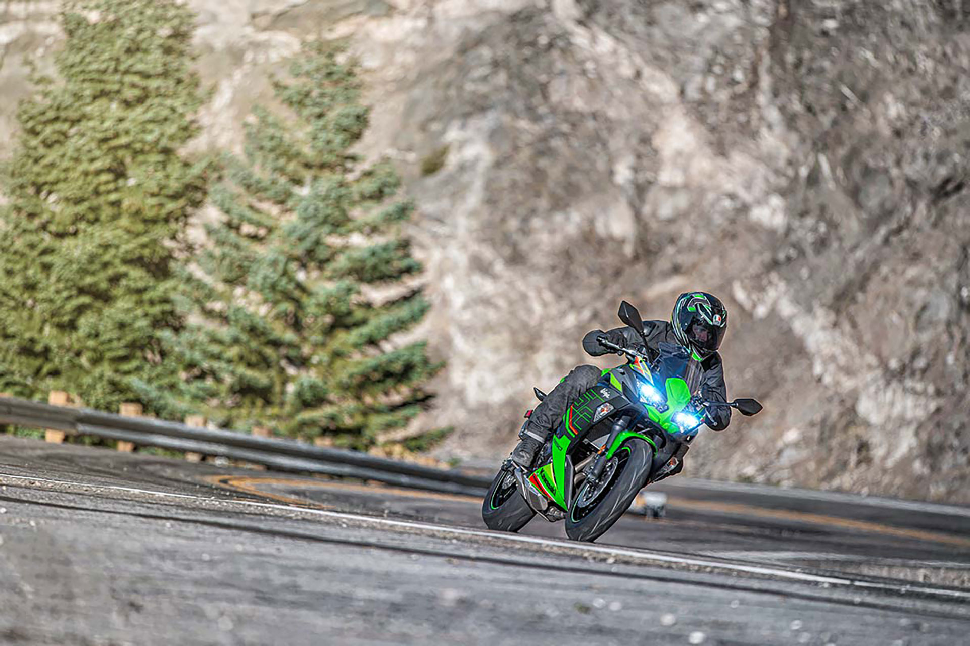 2023 Kawasaki Ninja 650 KRT Edition in Spencerport, New York - Photo 5