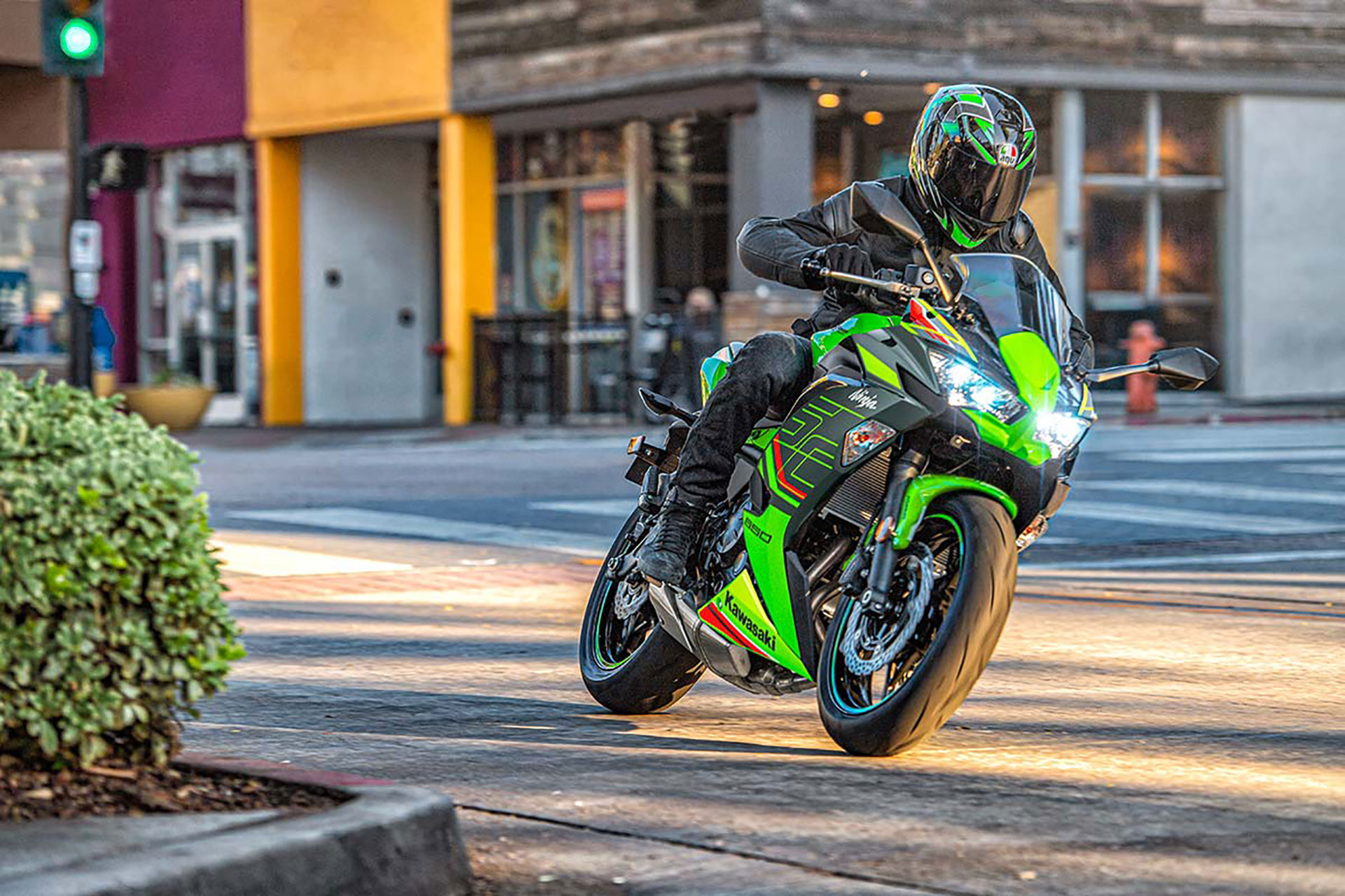 2023 Kawasaki Ninja 650 KRT Edition in Spencerport, New York - Photo 7