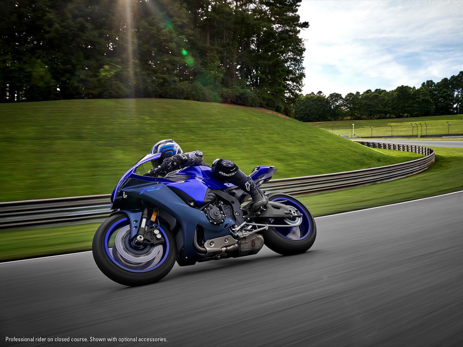 2022 Yamaha YZF-R1 in Spencerport, New York - Photo 9