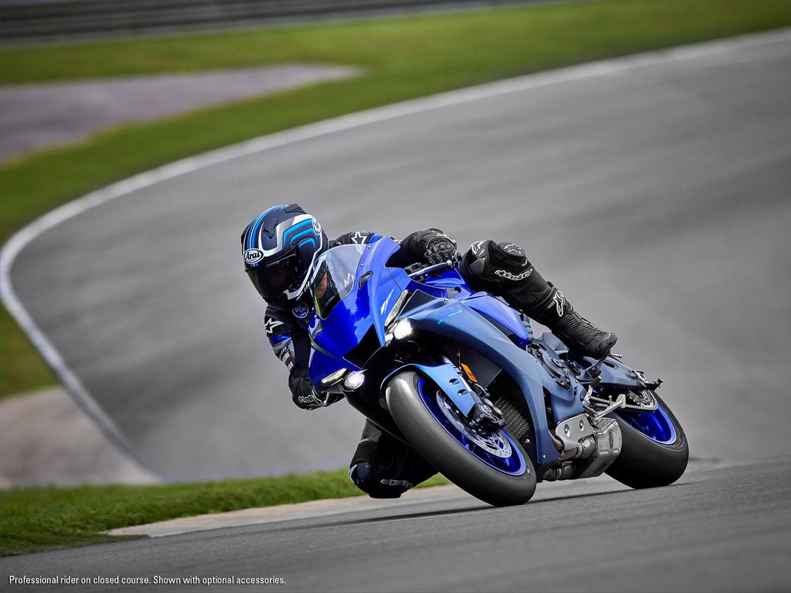 2022 Yamaha YZF-R1 in Spencerport, New York - Photo 12