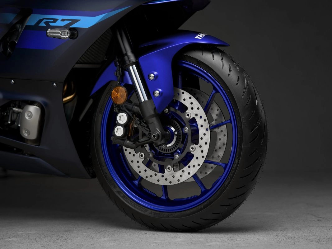 2024 Yamaha YZF-R7 in Spencerport, New York - Photo 8