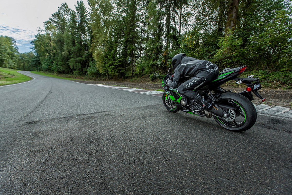 2016 Kawasaki Ninja® ZX™-6R ABS KRT Edition in Spencerport, New York