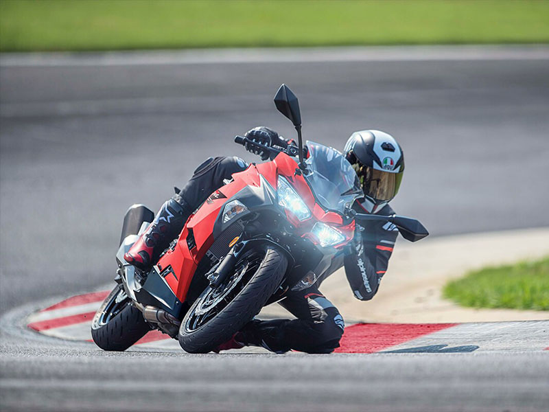 2021 Kawasaki Ninja 400 ABS in Spencerport, New York - Photo 8