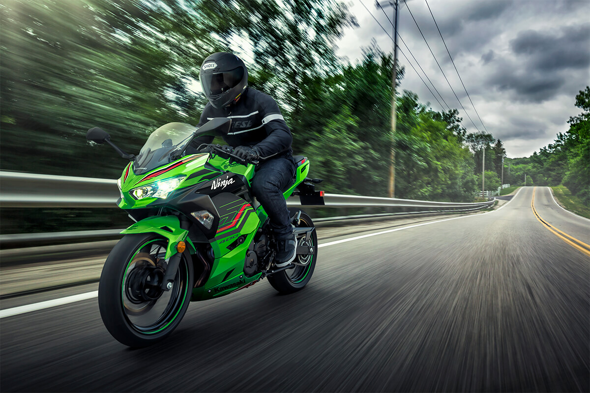 2023 Kawasaki Ninja 400 ABS KRT Edition in Spencerport, New York - Photo 5