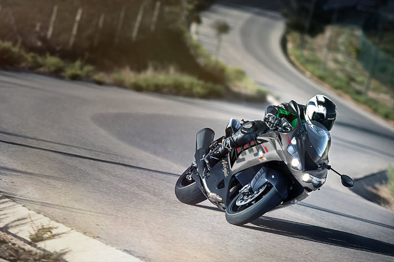 2022 Kawasaki Ninja ZX-14R ABS in Spencerport, New York - Photo 4