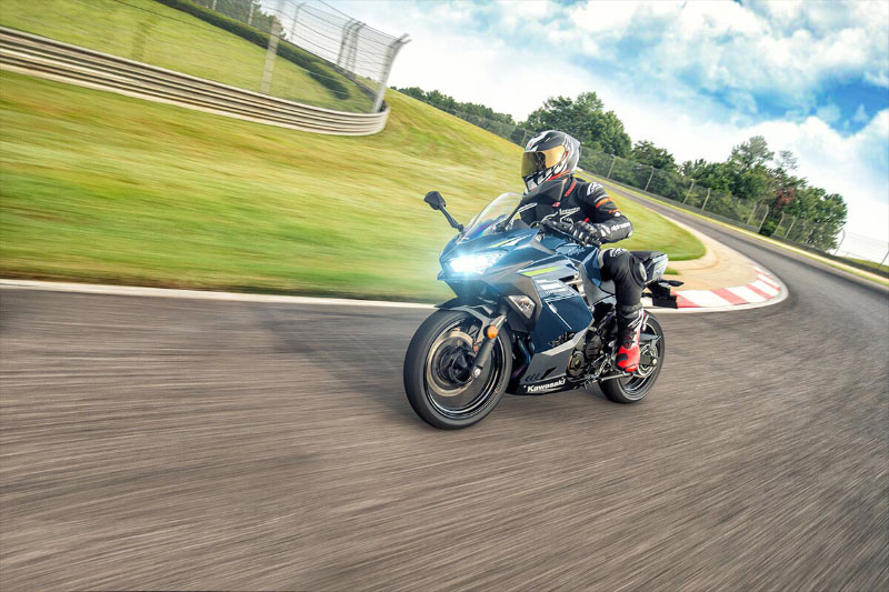 2022 Kawasaki Ninja 400 ABS in Spencerport, New York - Photo 5
