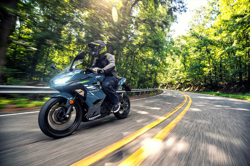 2022 Kawasaki Ninja 400 ABS in Spencerport, New York - Photo 7