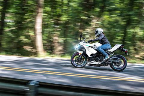 2023 Kawasaki Ninja 400 in Spencerport, New York - Photo 5
