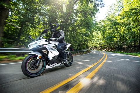 2023 Kawasaki Ninja 400 in Spencerport, New York - Photo 4