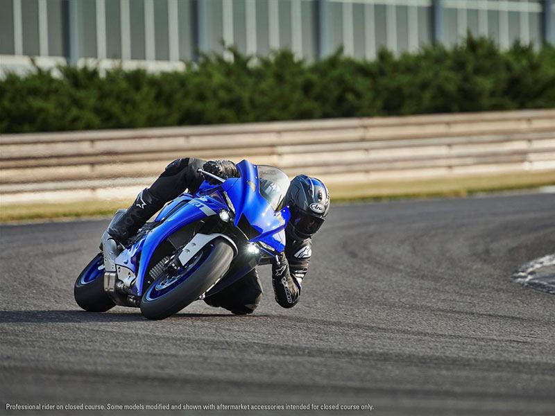 2021 Yamaha YZF-R1 in Spencerport, New York - Photo 10