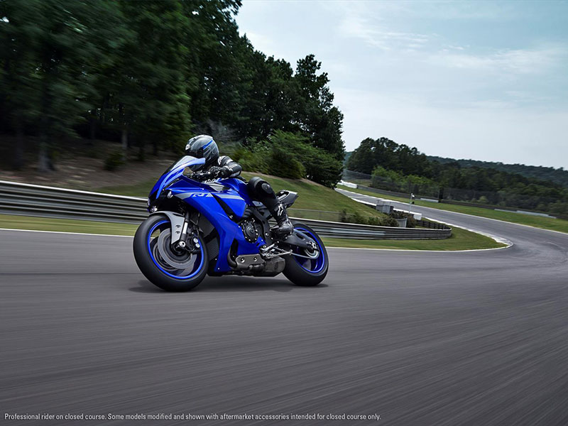 2021 Yamaha YZF-R1 in Spencerport, New York - Photo 12