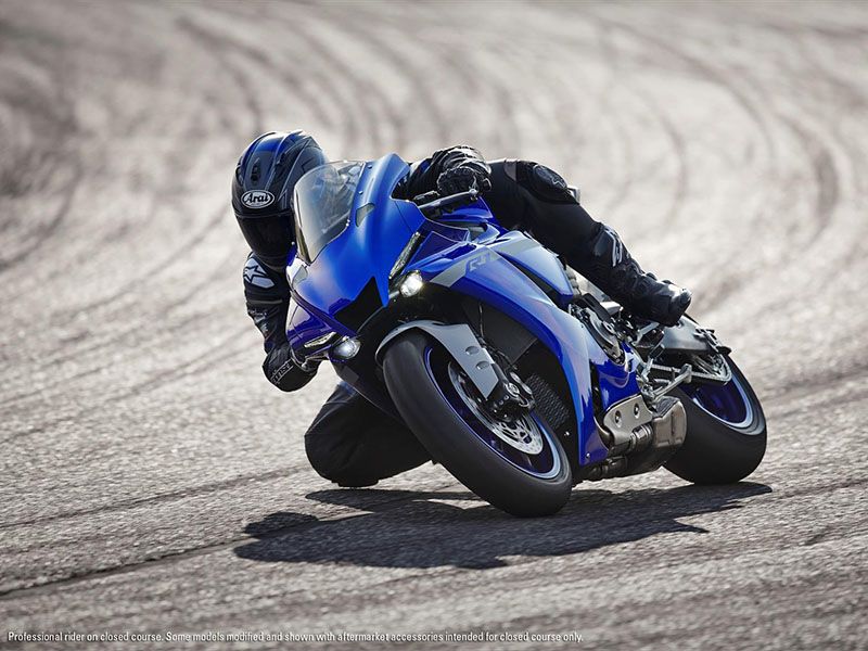 2021 Yamaha YZF-R1 in Spencerport, New York - Photo 14