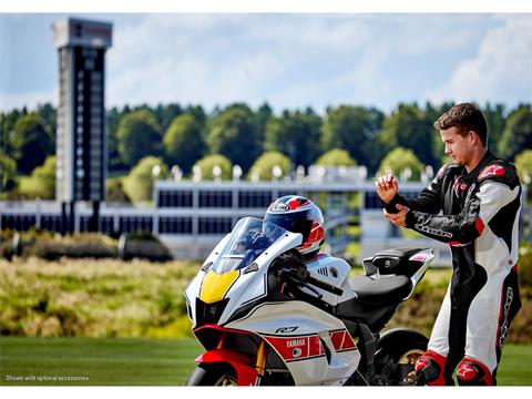 2022 Yamaha YZF-R7 World GP 60th Anniversary Edition in Spencerport, New York - Photo 9